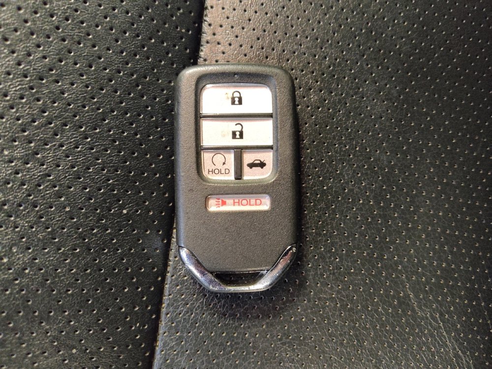 Used 2017 Honda Accord EX-L image 32