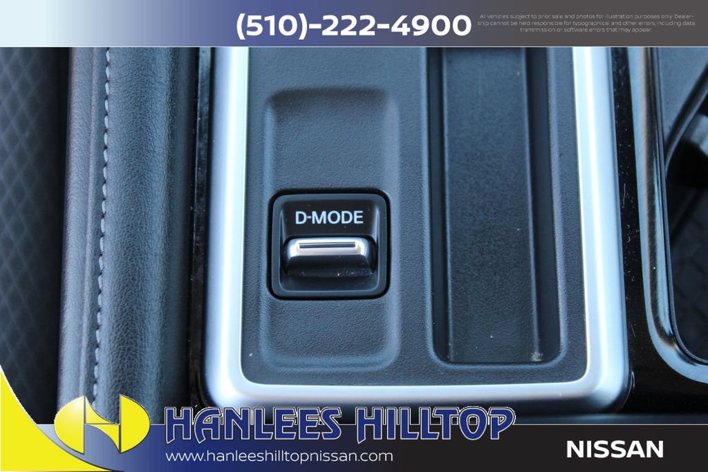 Used 2025 Nissan Pathfinder SV FWD image 20