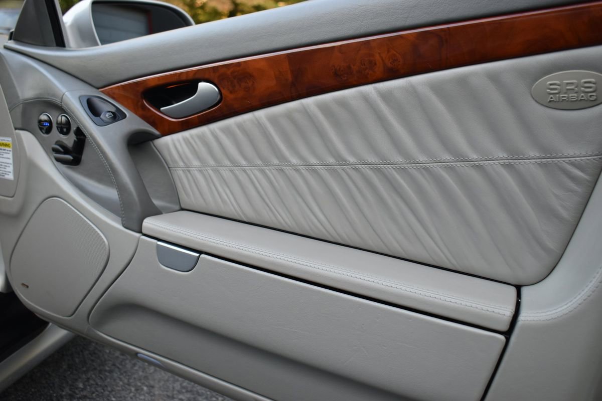 Used 2005 Mercedes-Benz SL 600 image 44