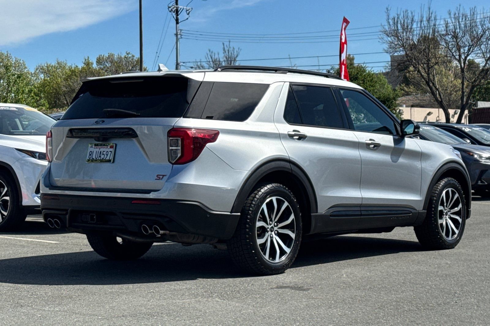Used 2020 Ford Explorer ST w/ Premium Technology Package image 4