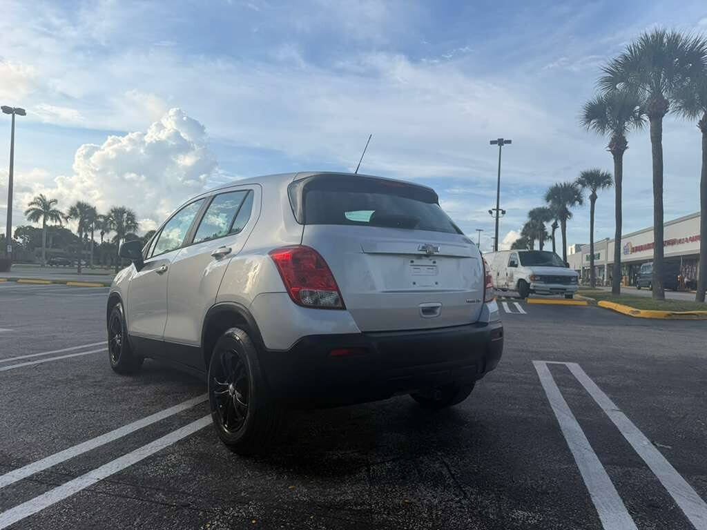 Used 2015 Chevrolet Trax LS FWD image 9