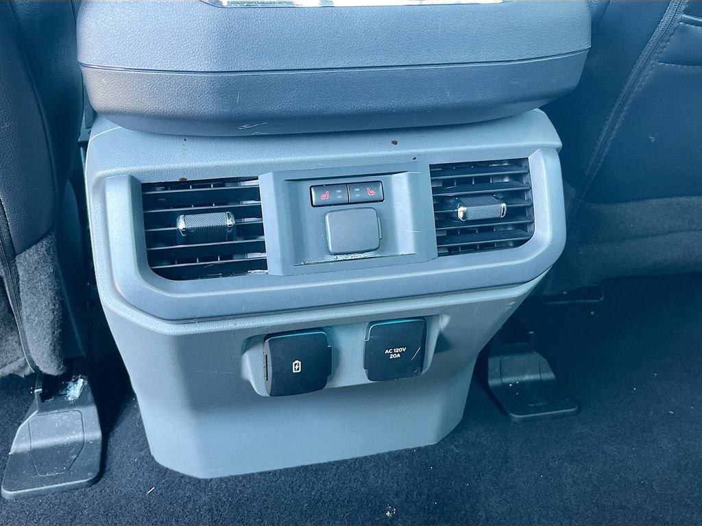Used 2025 Ford F150 Lariat w/ Equipment Group 502A High AWD/4WD image 26