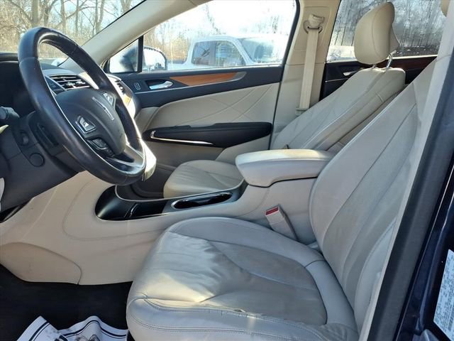 Used 2017 Lincoln MKC Select w/ Select Plus Package image 13