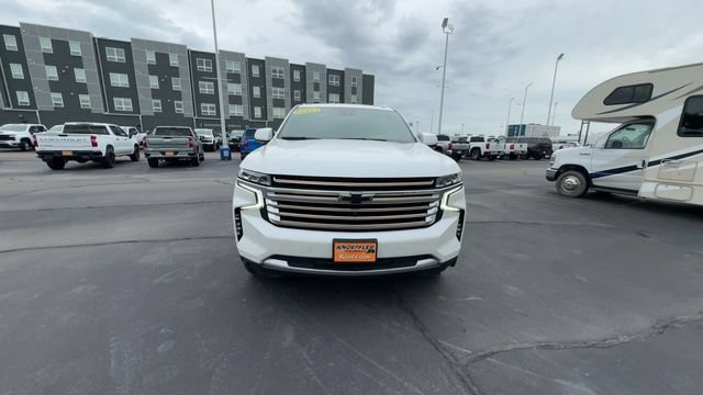 Used 2024 Chevrolet Suburban High Country w/ Advanced Technology Package AWD/4WD image 3