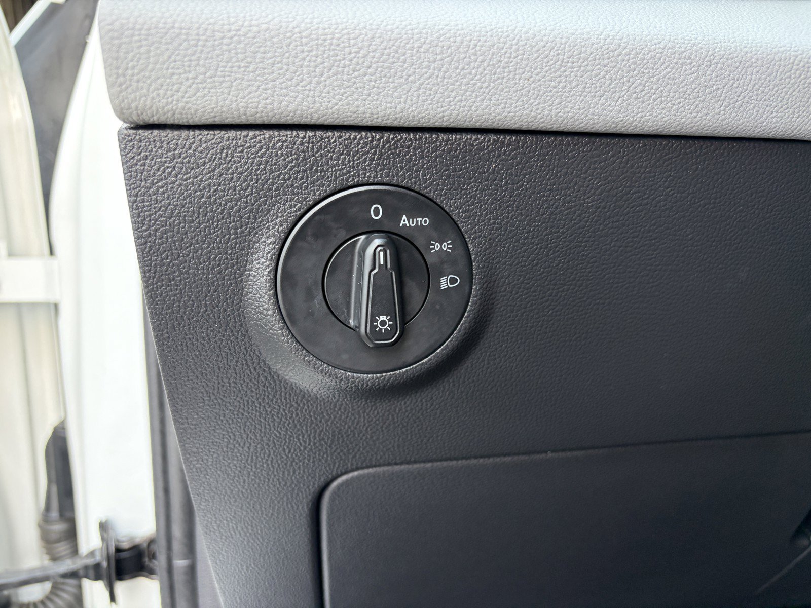 Used 2022 Volkswagen Taos SE AWD/4WD image 29