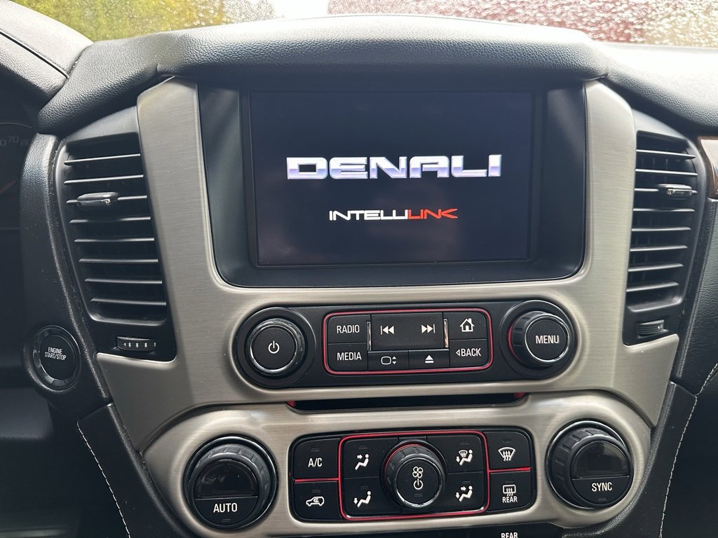 Used 2015 GMC Yukon XL Denali w/ Premium Package image 17