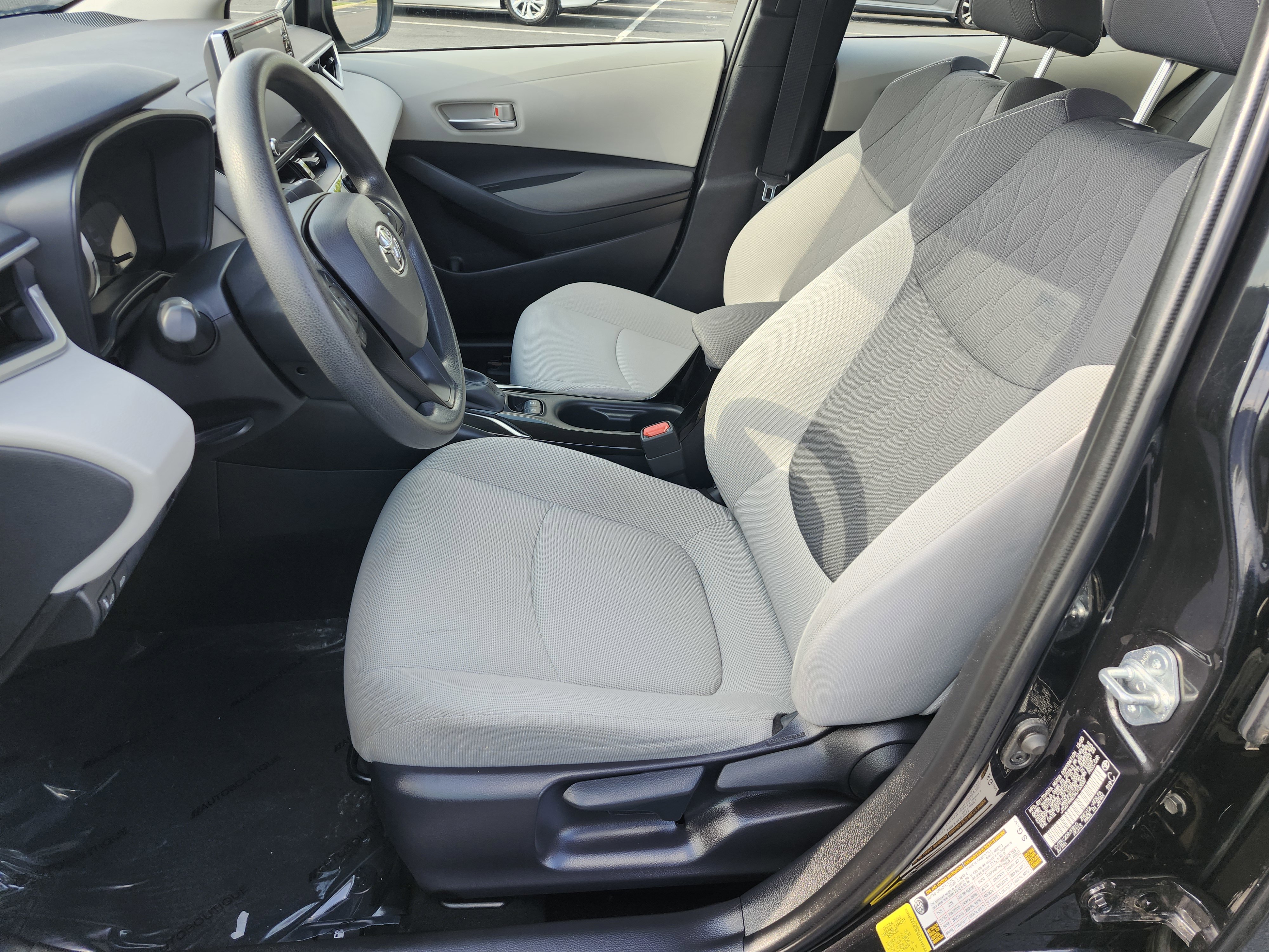 Used 2021 Toyota Corolla LE w/ Carpet Mat Package (TMS) FWD image 20