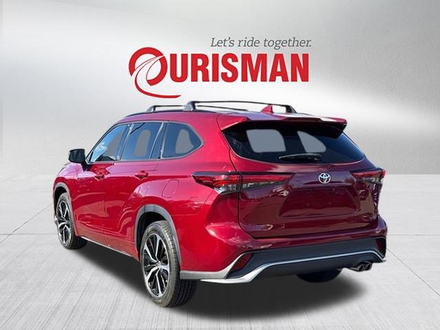 Used 2022 Toyota Highlander XSE image 4