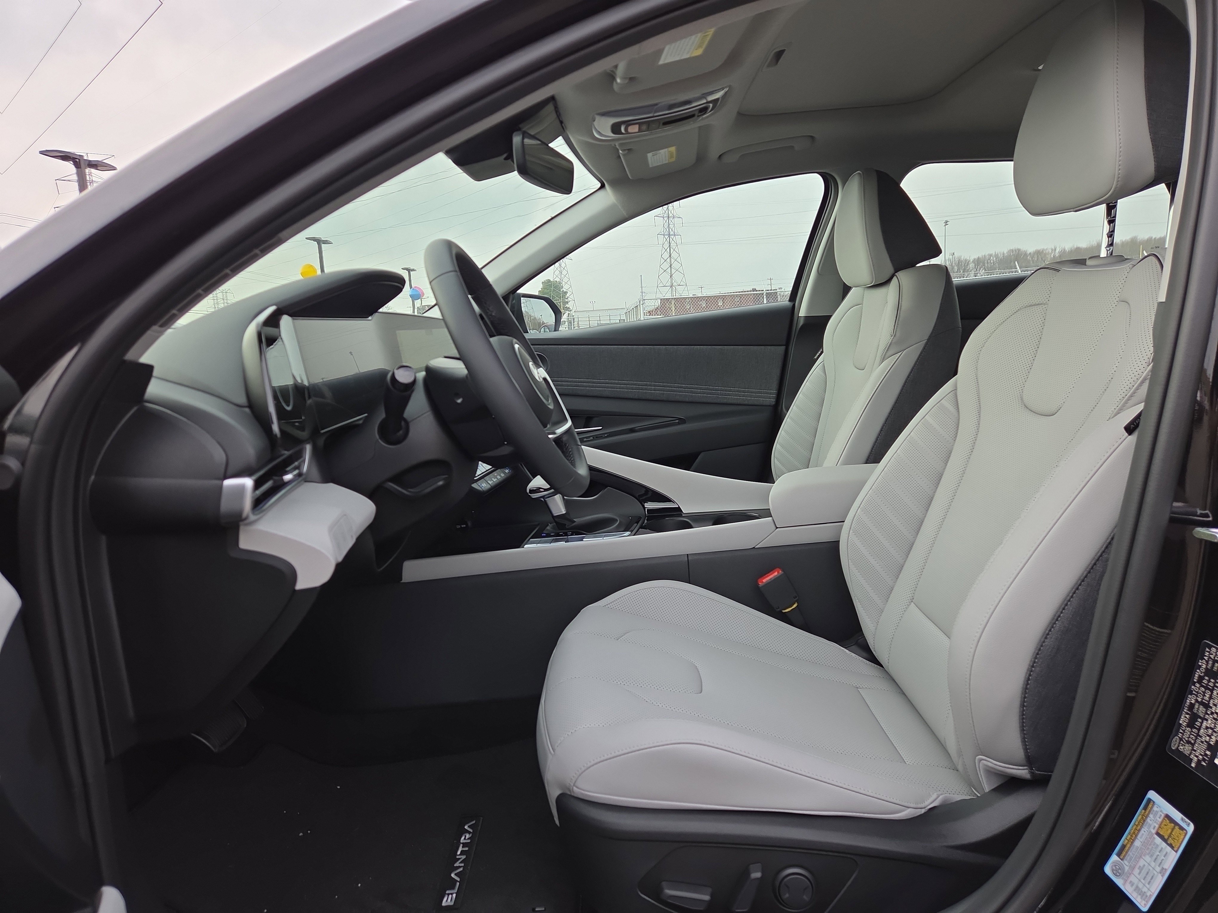 New 2026 Hyundai Elantra Limited image 5