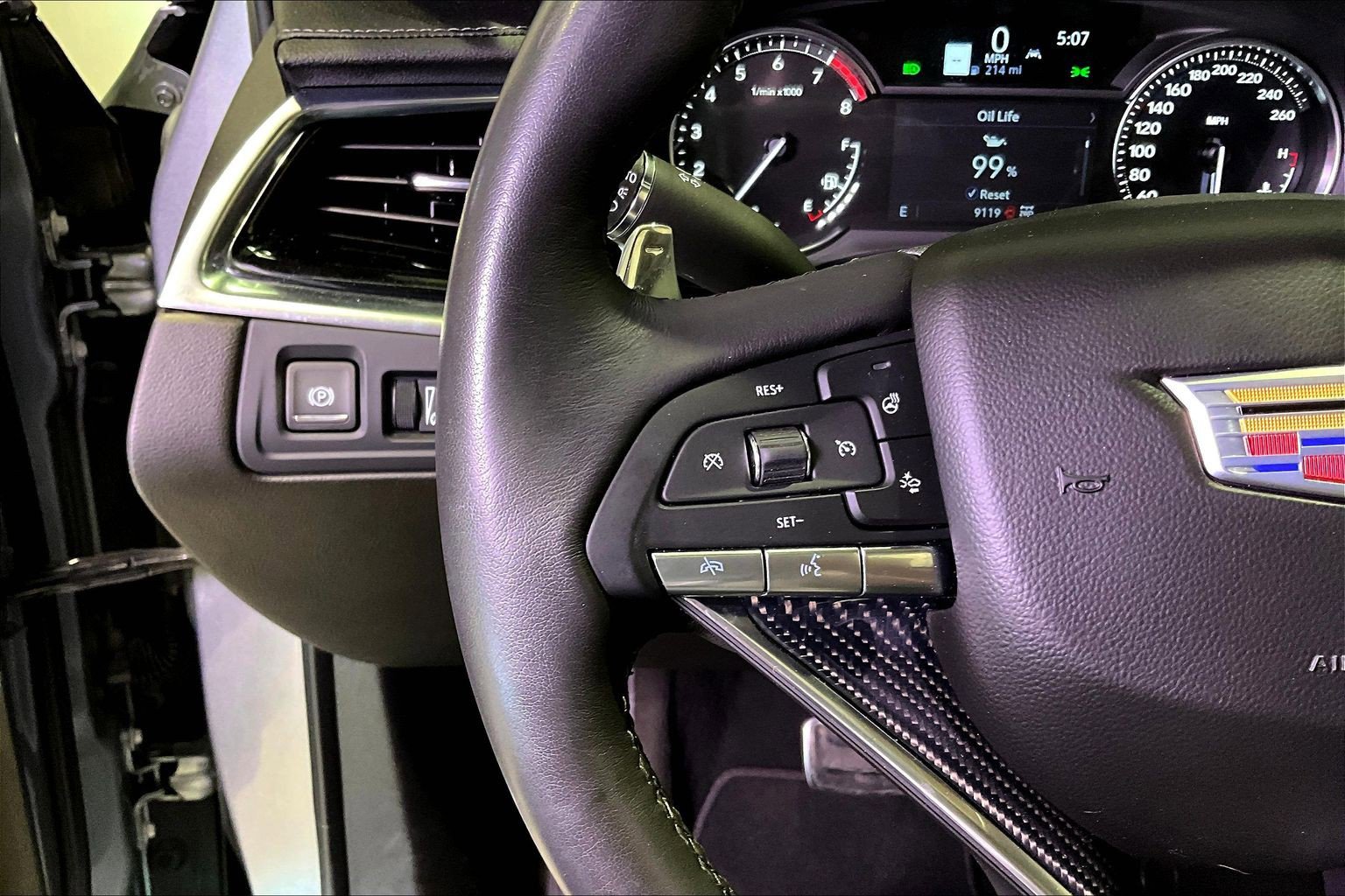 Used 2024 Cadillac XT6 Sport AWD/4WD image 11