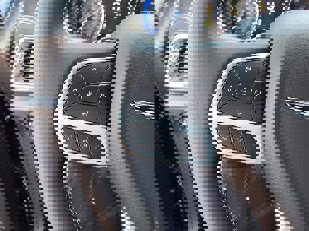 New 2025 Chrysler Pacifica Select image 7