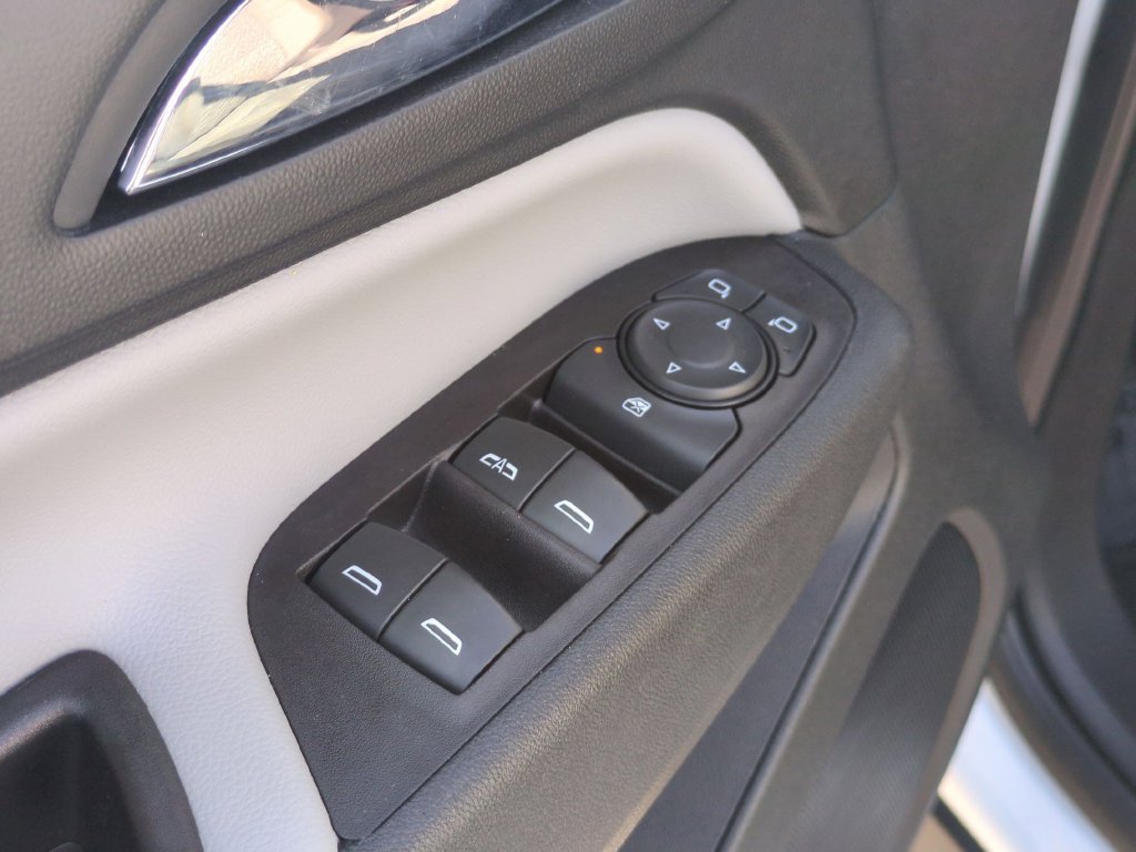 Used 2024 Chevrolet Equinox LT FWD image 14