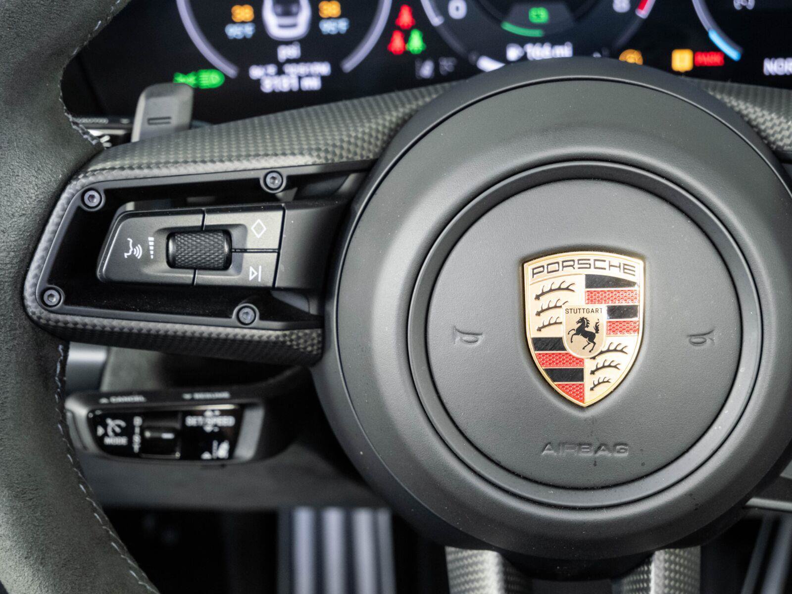 Certified 2025 Porsche 911 Carrera 4 GTS AWD/4WD image 10