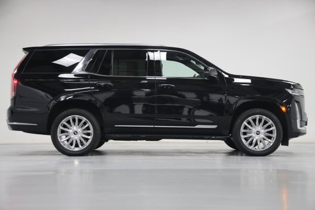Used 2023 Cadillac Escalade Premium Luxury w/ LPO, Floor Liner Package AWD/4WD image 15