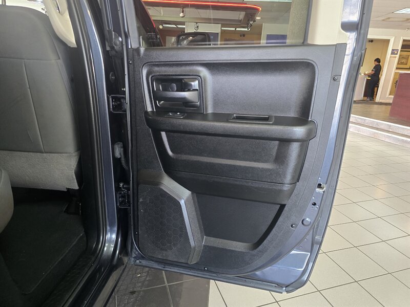 Used 2019 RAM 1500 Express w/ Express Value Package AWD/4WD image 15