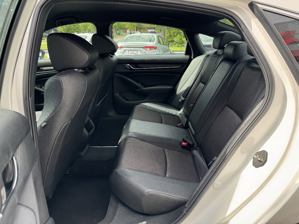 Used 2020 Honda Accord Sport image 9