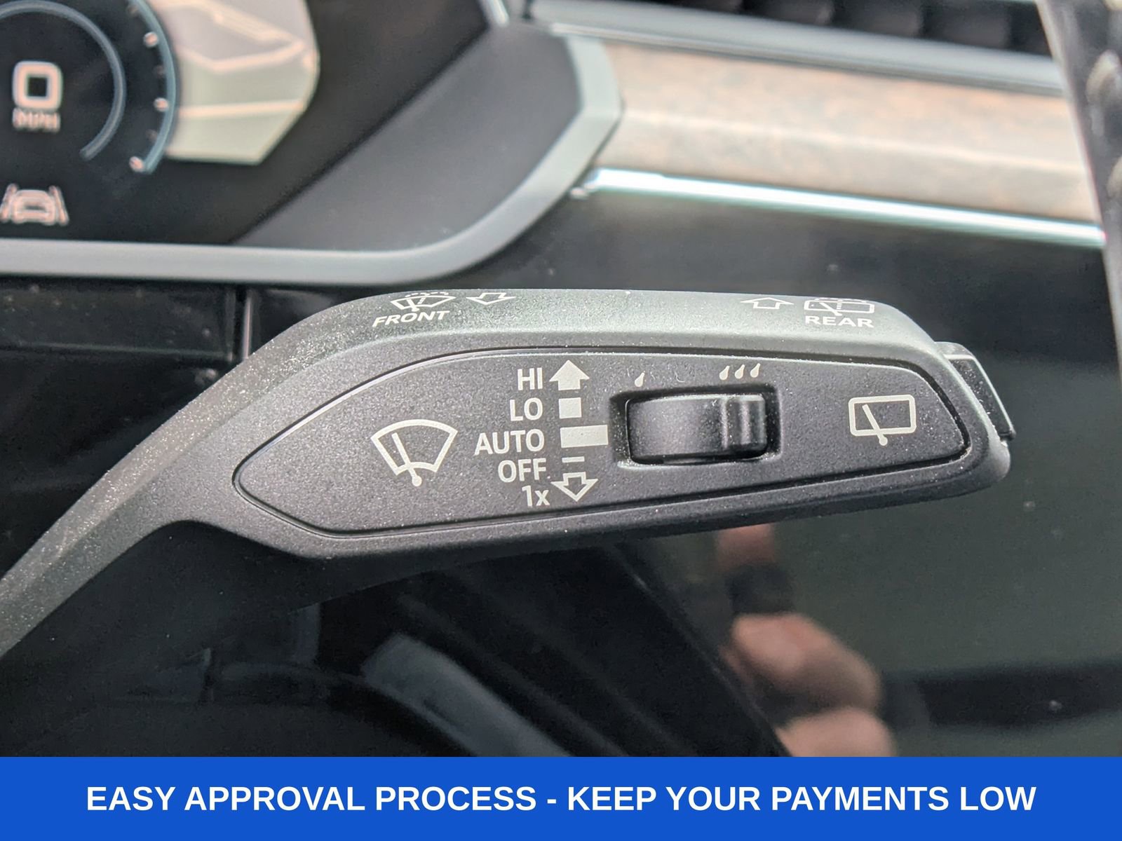 Used 2019 Audi e-tron Prestige w/ Prestige Package image 44