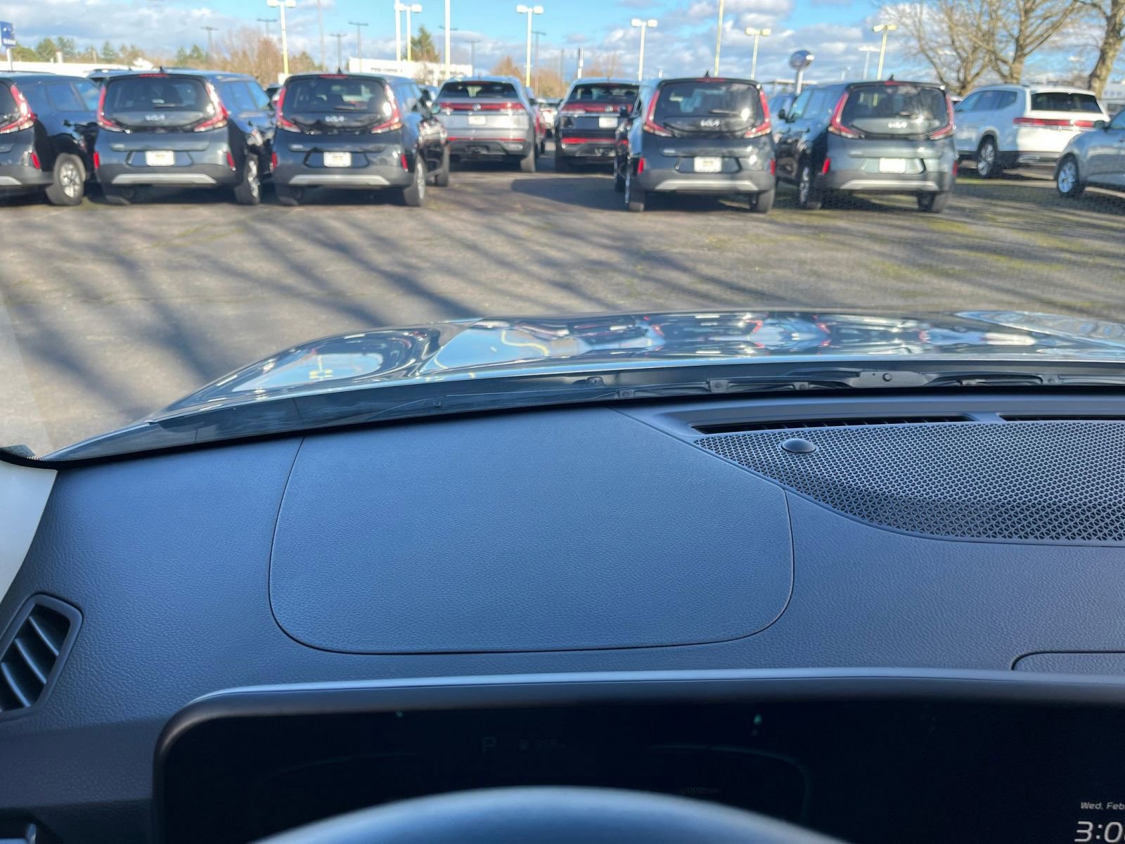 Used 2025 Kia Seltos S image 35