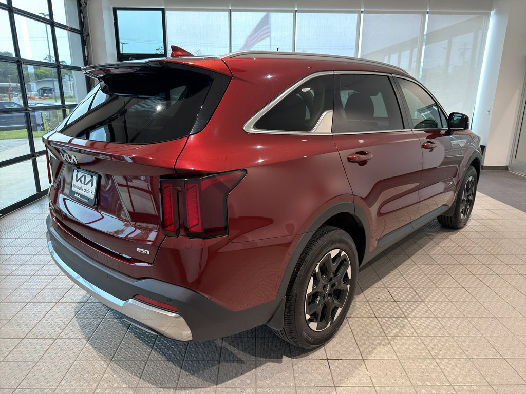 Certified 2025 Kia Sorento S AWD/4WD image 5
