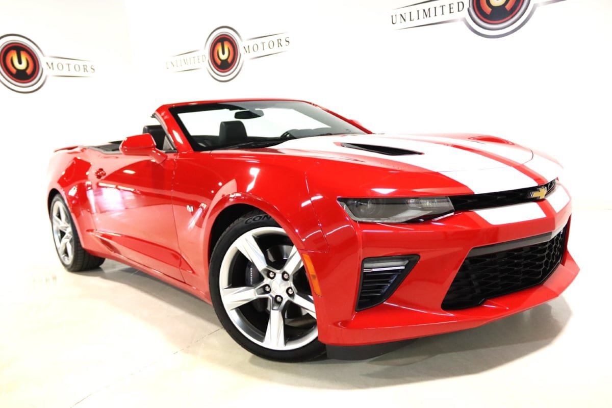 Used 2018 Chevrolet Camaro SS RWD image 7