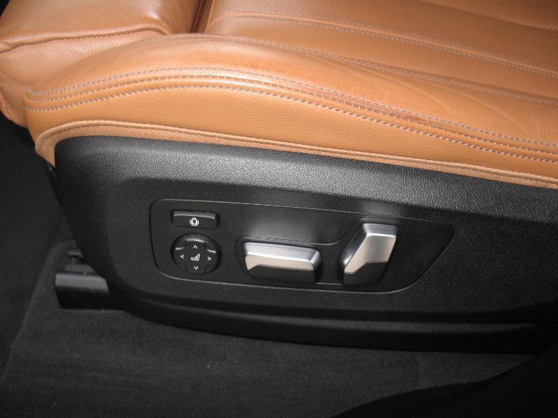 Used 2019 BMW X5 xDrive40i w/ Convenience Package AWD/4WD image 19