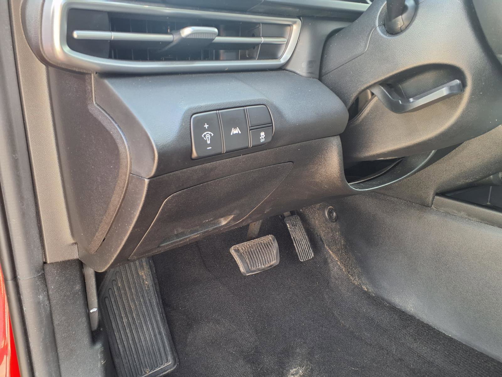 Used 2021 Hyundai Elantra SEL image 15