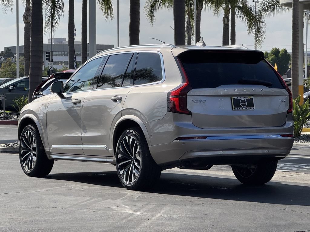New 2026 Volvo XC90 T8 Plus AWD/4WD image 3