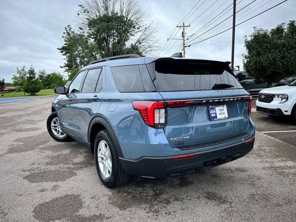 New 2026 Ford Explorer Active RWD image 4