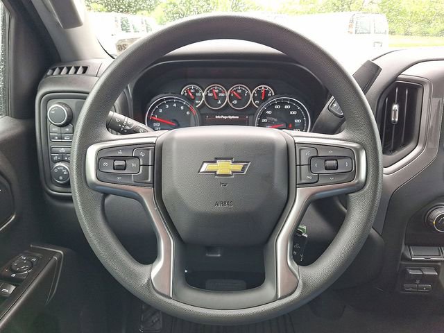 Used 2021 Chevrolet Silverado 1500 Custom w/ Safety Confidence Package AWD/4WD image 3