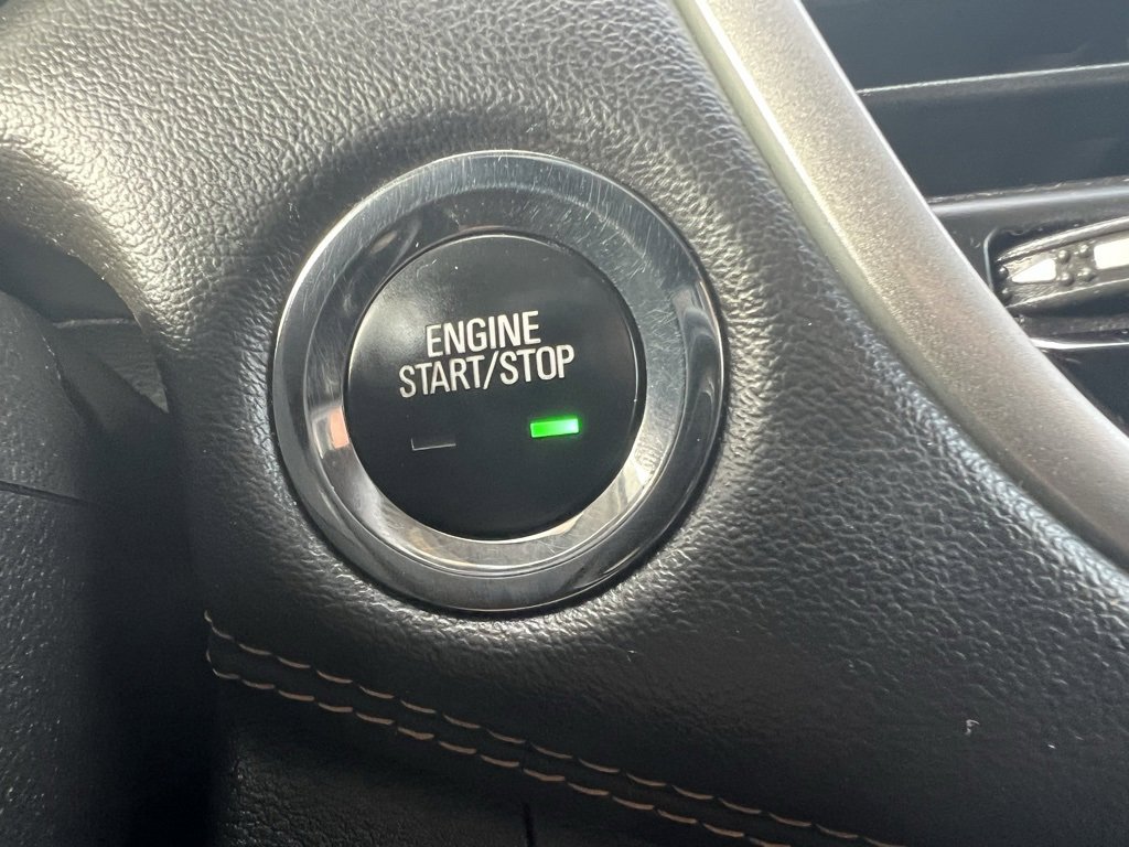 Used 2020 Chevrolet Trax LT w/ LT Convenience Package image 33