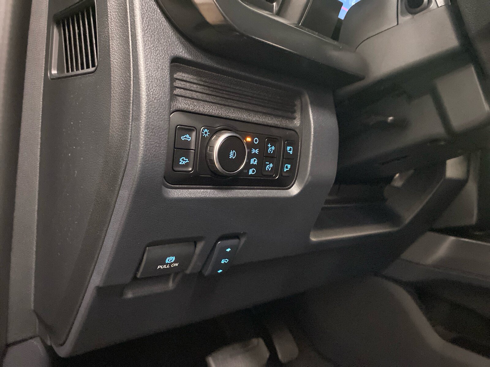 New 2026 Ford F250 Lariat w/ Black Appearance Package AWD/4WD image 18