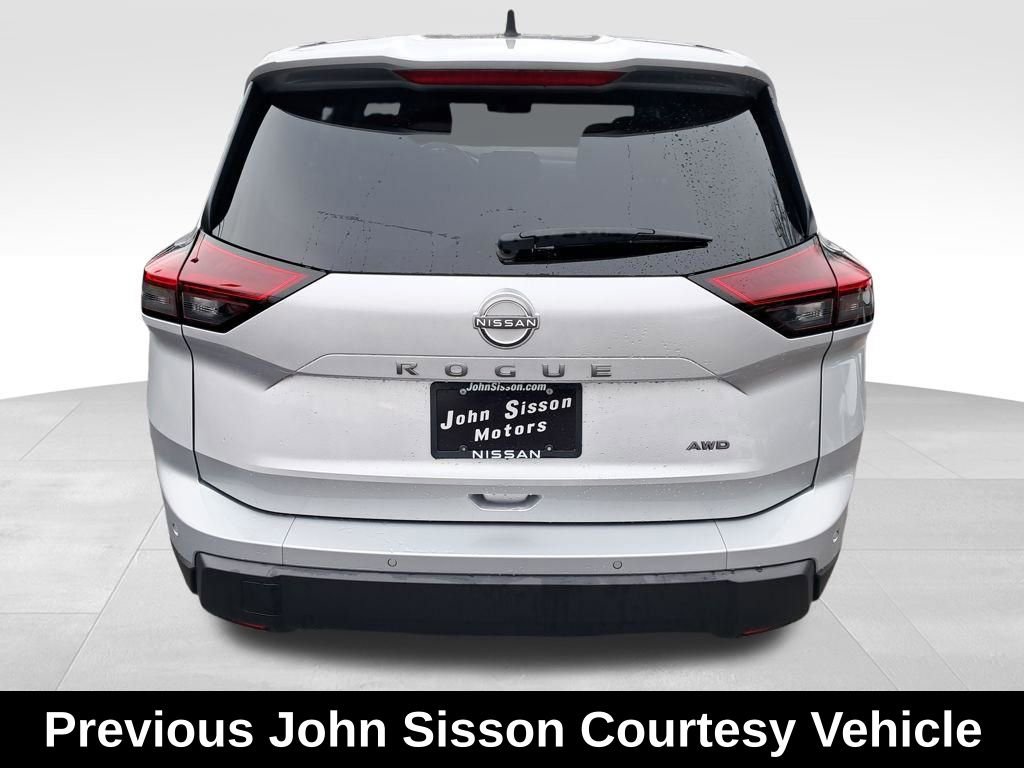 Certified 2024 Nissan Rogue S image 4