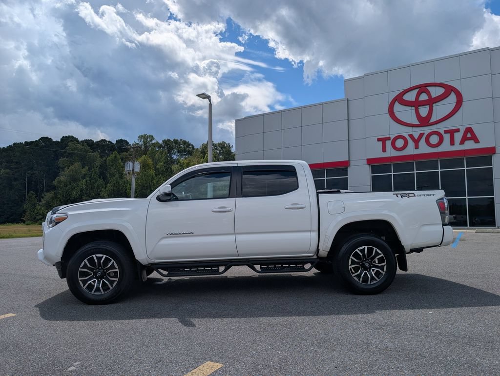 Used 2021 Toyota Tacoma TRD Sport RWD image 2