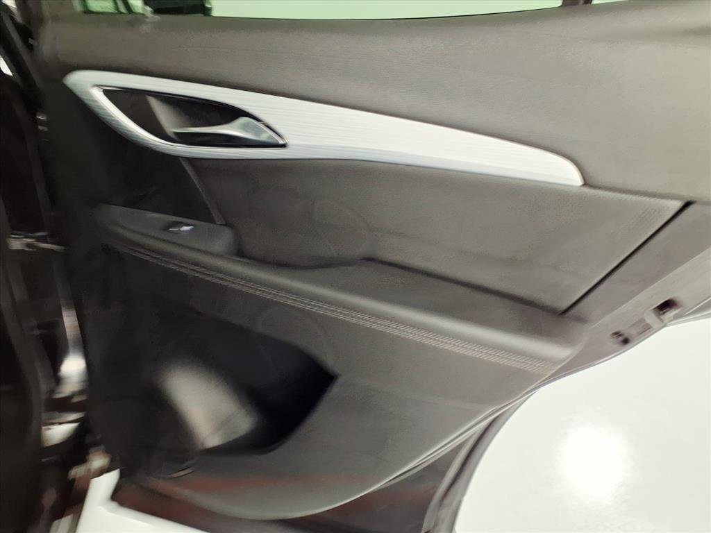 Used 2024 Buick Envision Avenir image 21