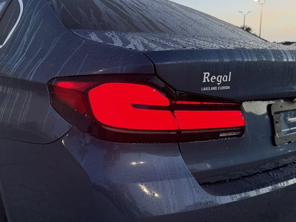 Used 2023 BMW 530i w/ Premium Package RWD image 11