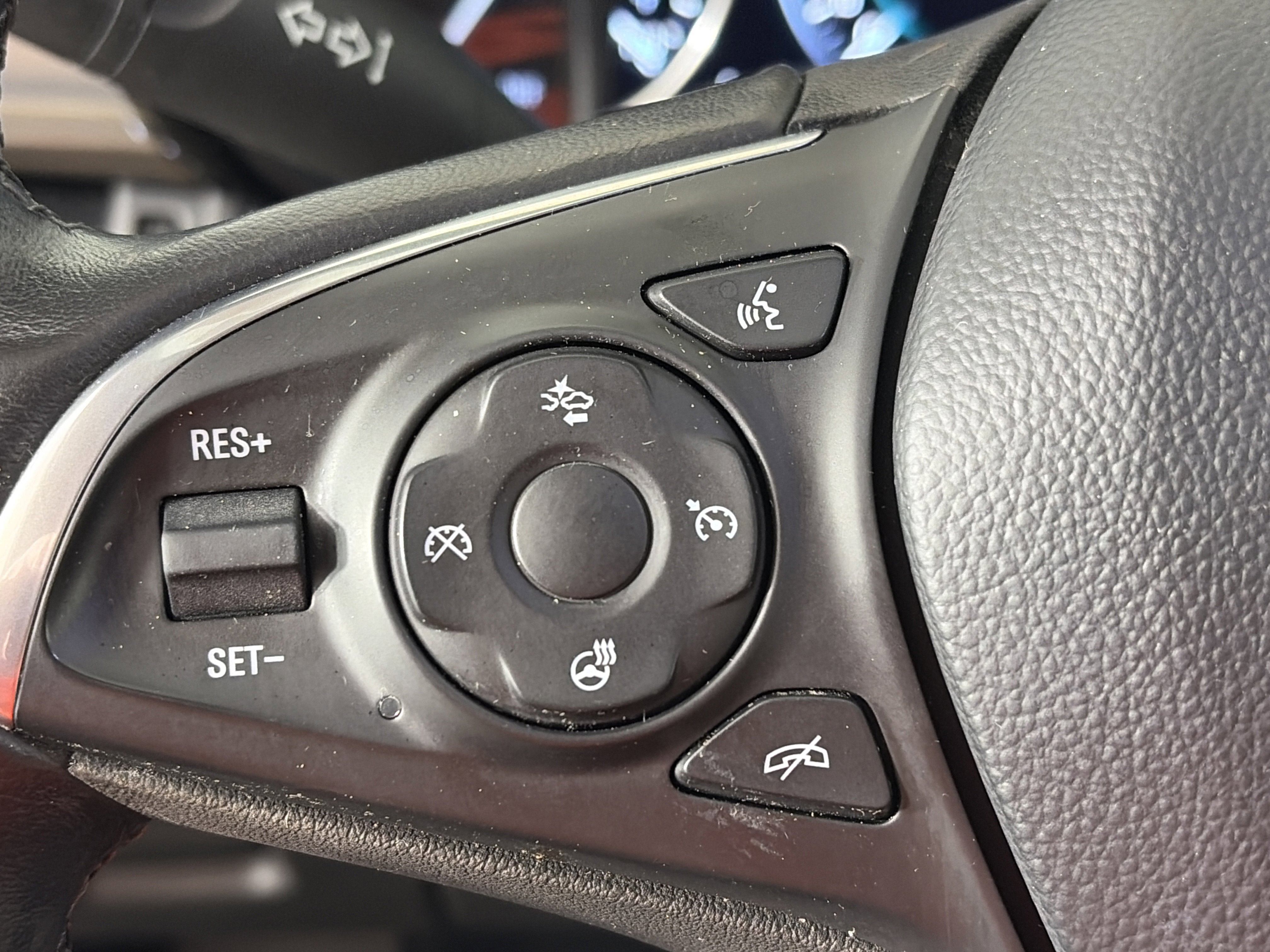 Used 2019 Buick Envision Premium image 30