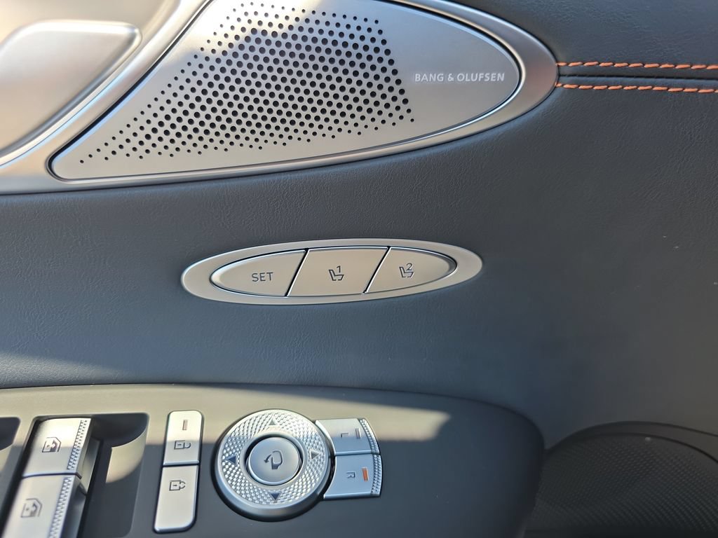 New 2026 Genesis GV70 3.5T Sport Prestige AWD/4WD image 18