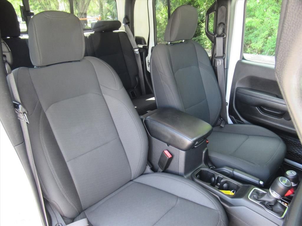 Used 2022 Jeep Gladiator Sport AWD/4WD image 9