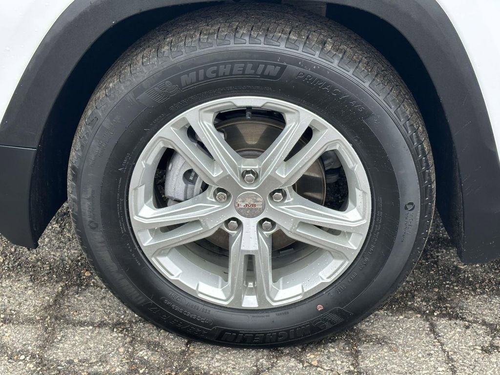 Certified 2023 GMC Terrain SLE w/ Driver Convenience Package image 9