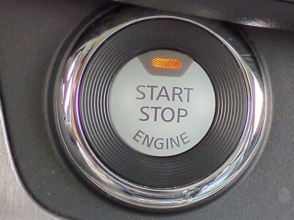 Certified 2024 Nissan Murano SV w/ SV Midnight Edition Package image 29