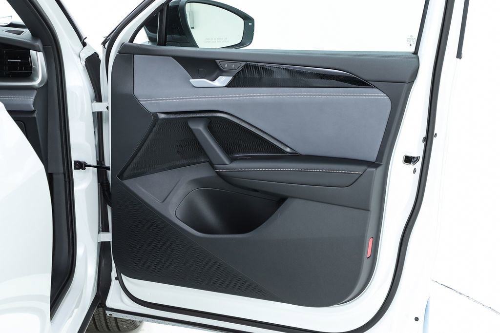 New 2026 Volkswagen Tiguan SE R-Line image 71