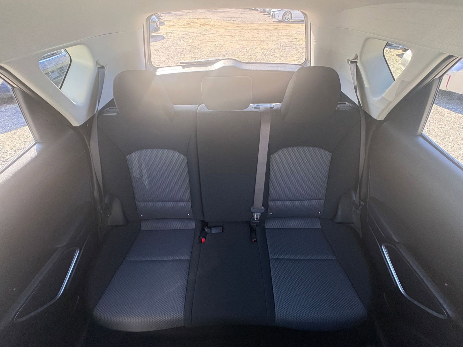 Used 2025 Kia Soul LX w/ LX Technology Package FWD image 35