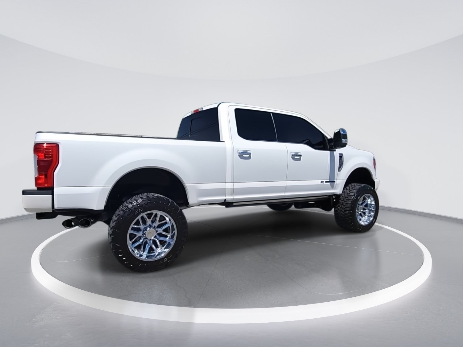 Used 2019 Ford F250 Platinum AWD/4WD image 8