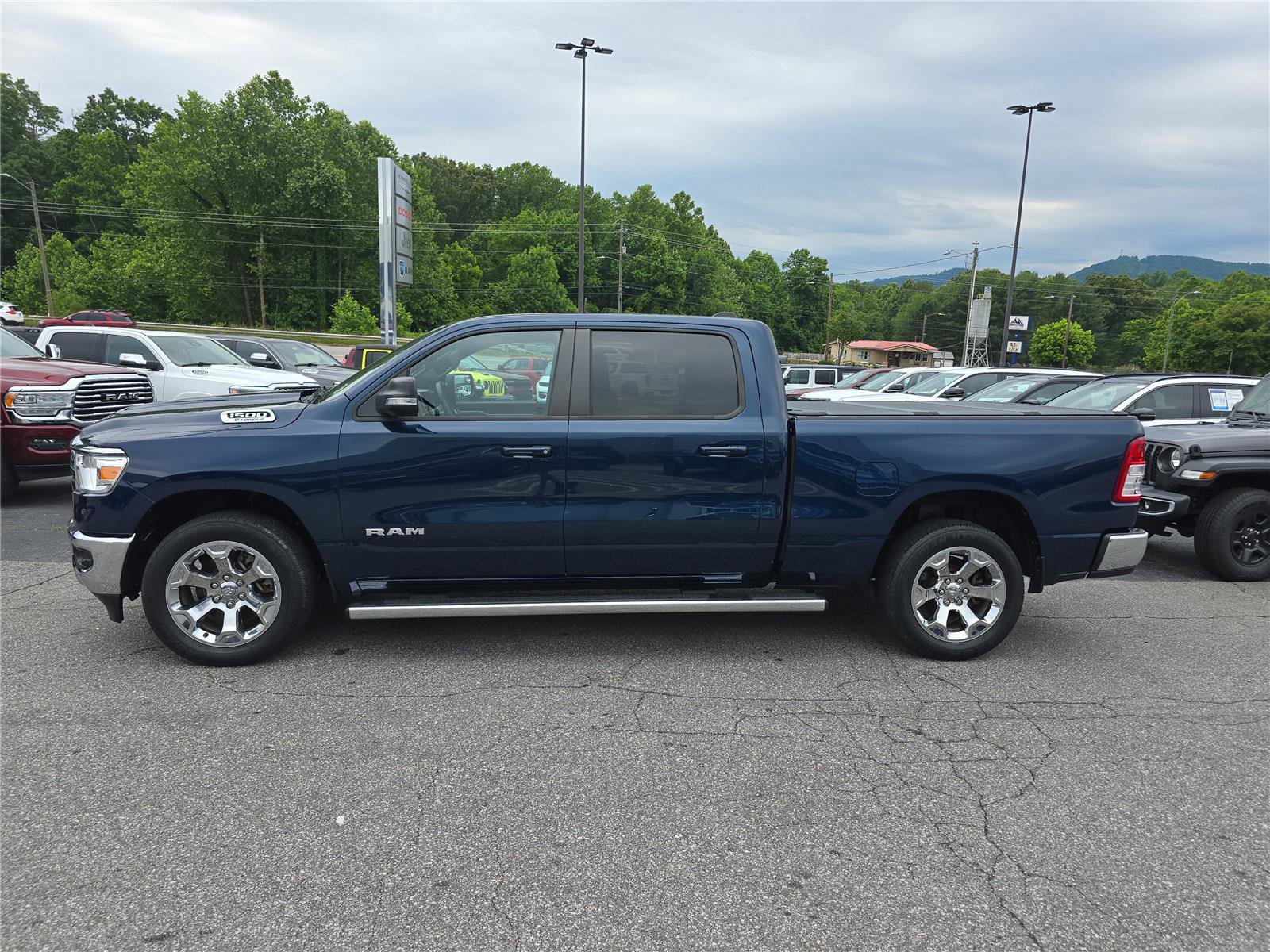 Used 2022 RAM 1500 Big Horn AWD/4WD image 6