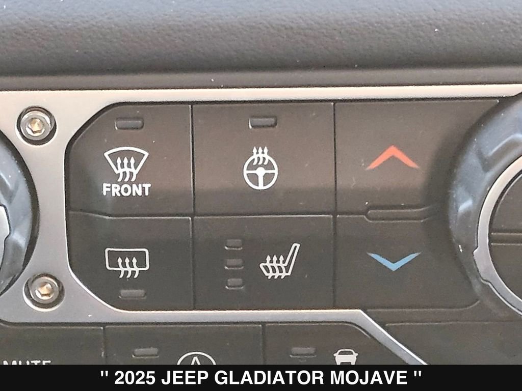 Used 2025 Jeep Gladiator Mojave w/ Convenience Group image 22