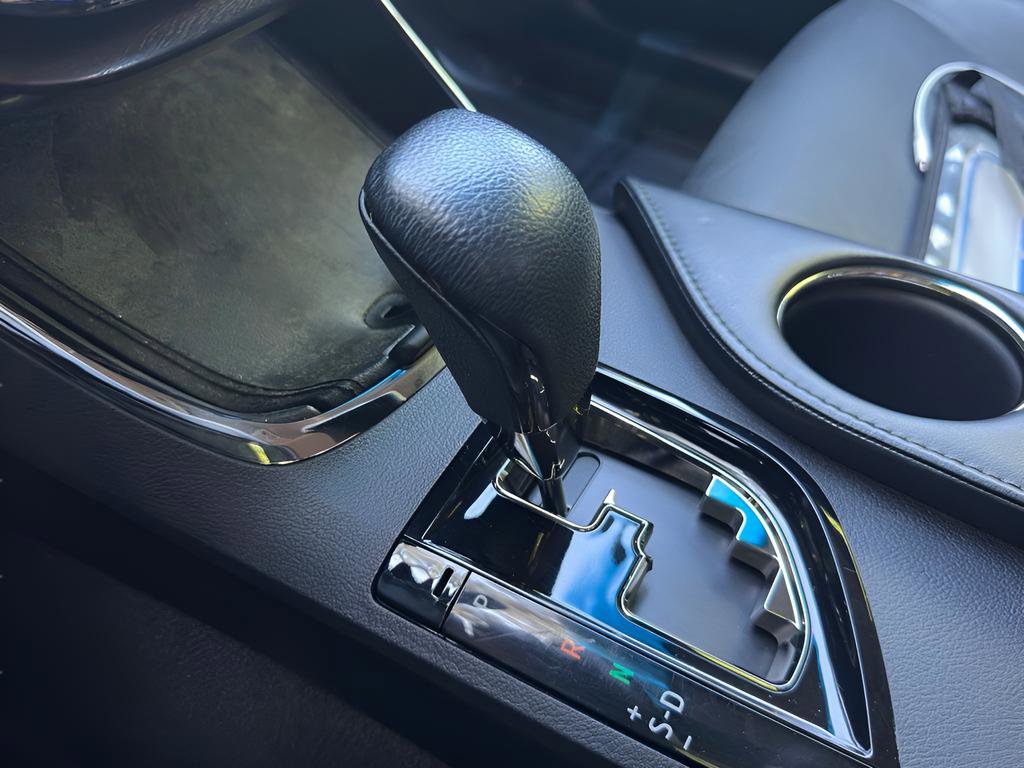 Used 2016 Toyota Avalon XLE image 18