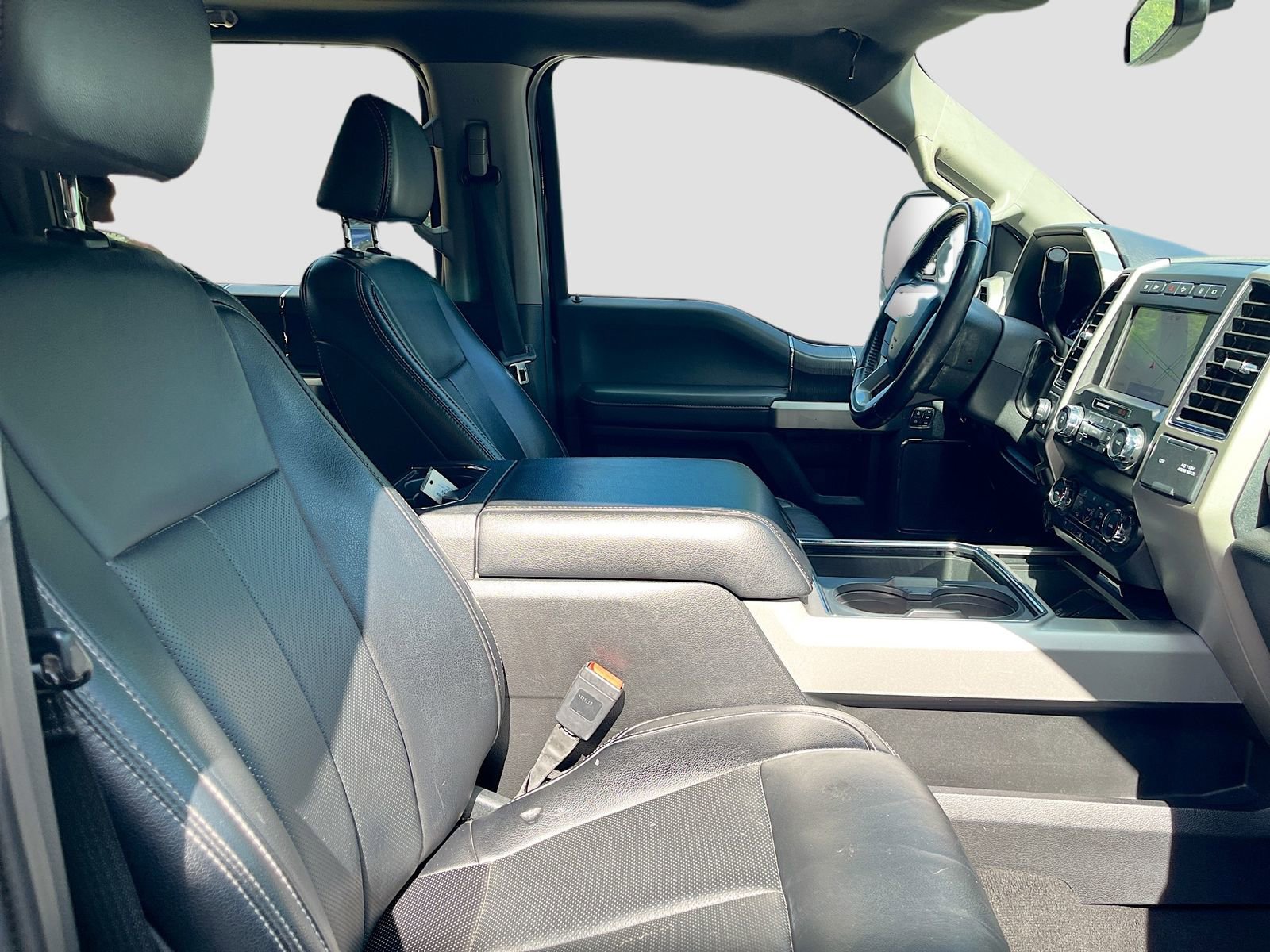 Used 2021 Ford F250 Lariat w/ Lariat Ultimate Package image 28