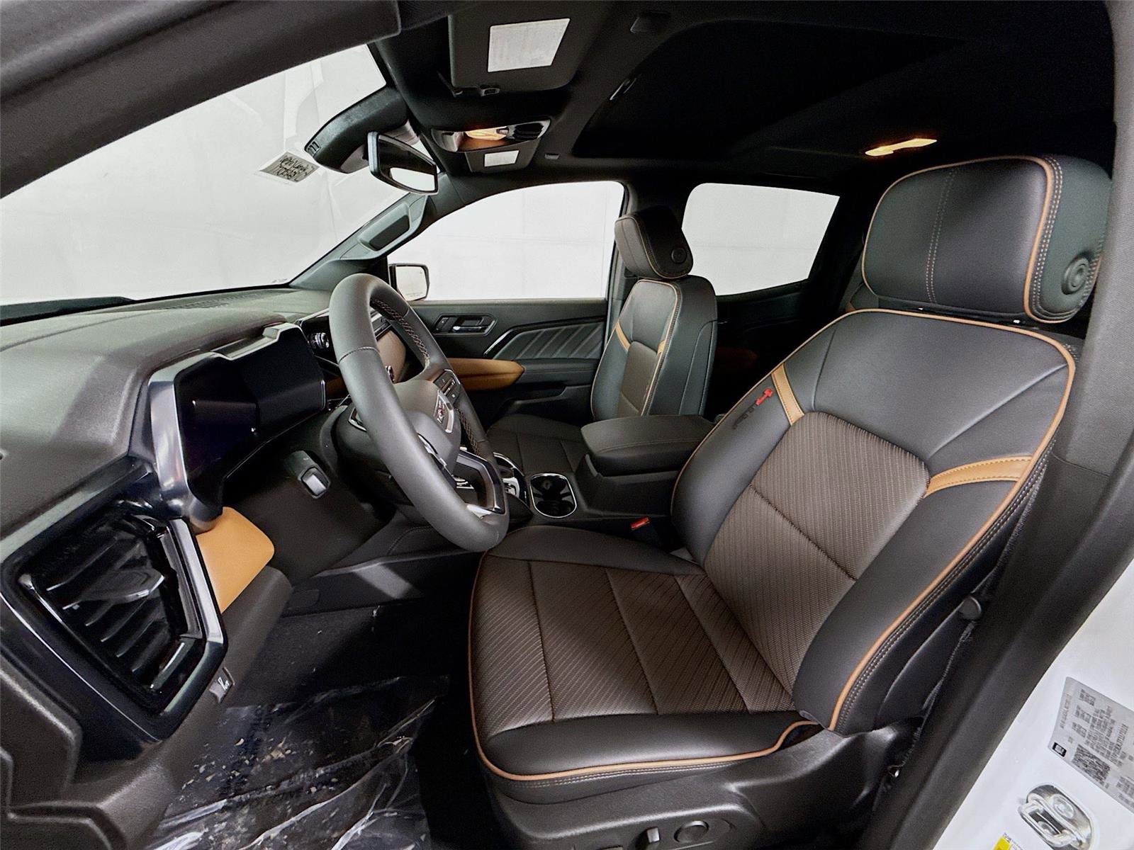 New 2026 GMC Canyon AT4 w/ Technology Plus Package image 16