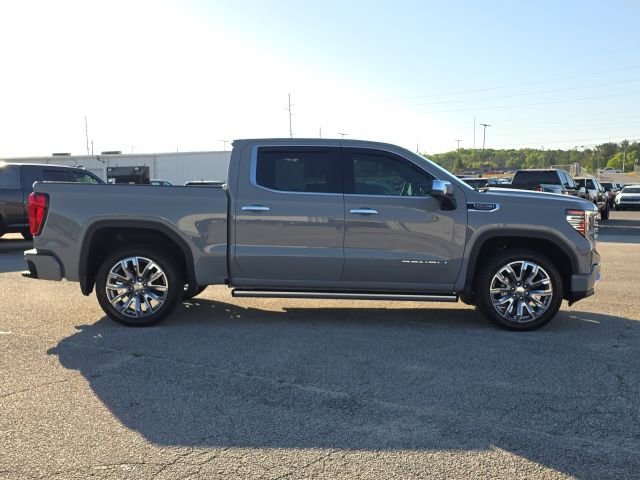 Used 2025 GMC Sierra 1500 Denali image 6