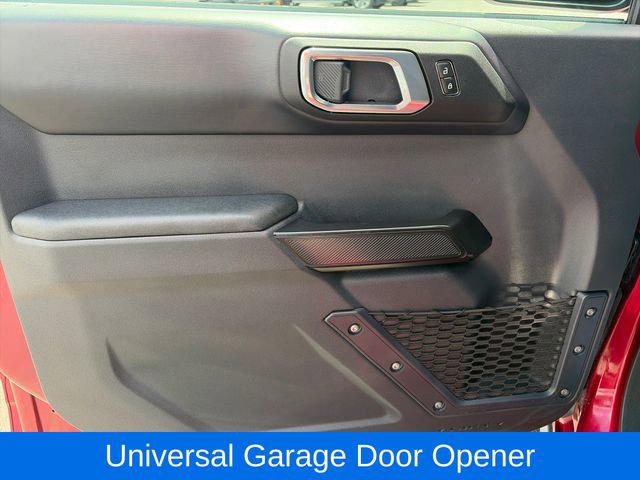 Used 2025 Ford Bronco Badlands image 17